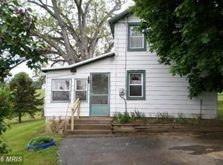 1073 Hemlock Ln, Westminster, MD 21157