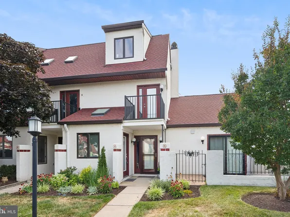 10 Queen Elizabeth Ct, Chester, MD 21619