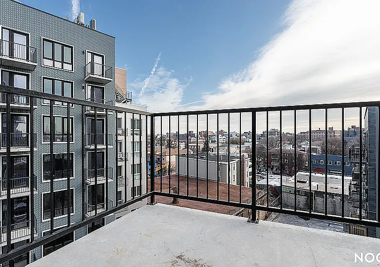 31-61 Vernon Blvd #5S — Photo 16