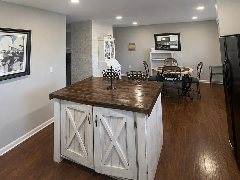 DINING ROOM / KITCHEN