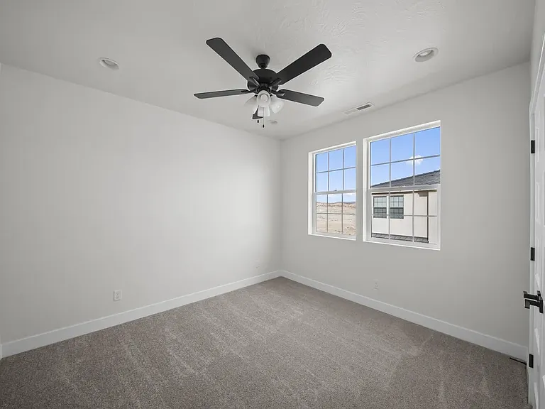 2305 E Kiabito Ln — Photo 18