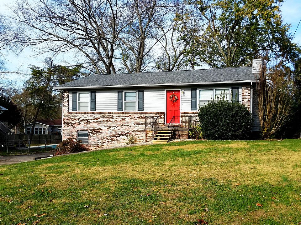 1st image of 756 Peterson Ln