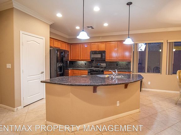 2nd image of 5917 Sammarra St