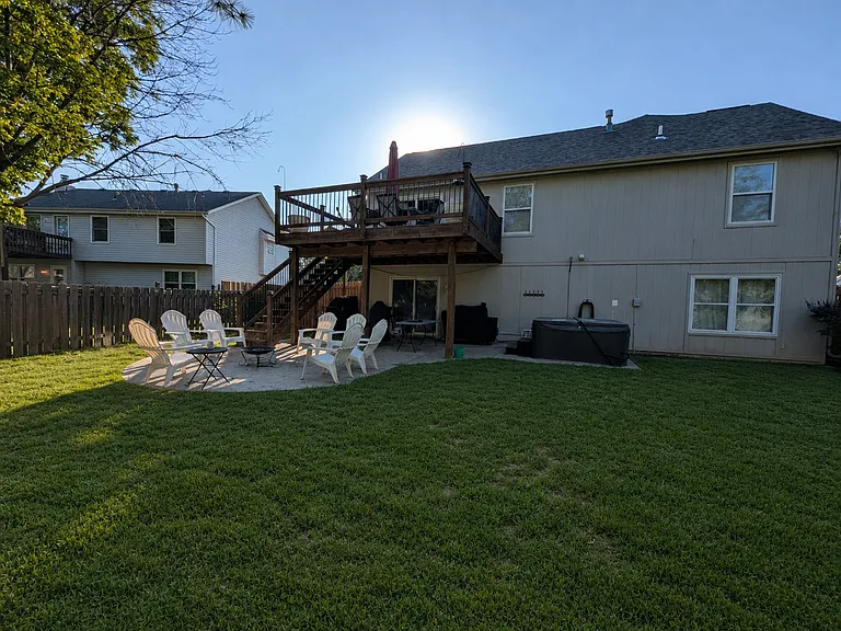 4308 NE Blue Jay Cir — Photo 2