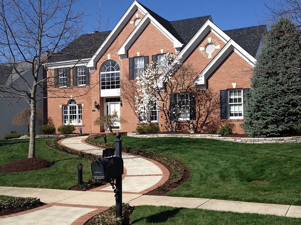 2nd image of 813 Craig Forest Ln