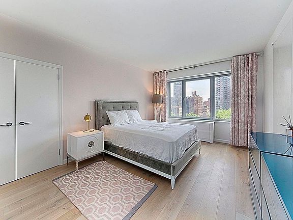 5th image of 200 E 62nd St APT 9C