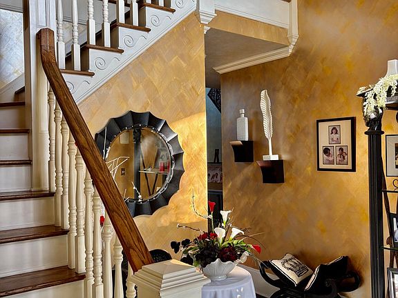 5th image of 408 Wexford Place