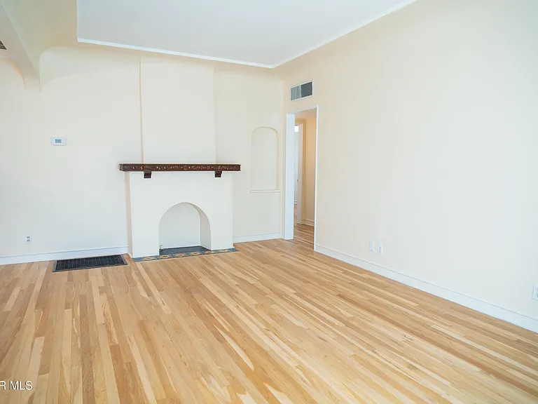 1211 Mesita Dr — Photo 18