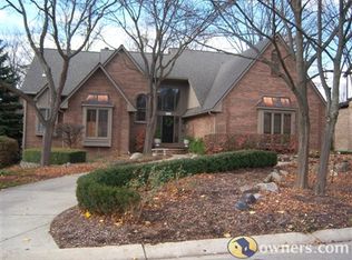 20359 Woodcreek Blvd, Northville, MI 48167
