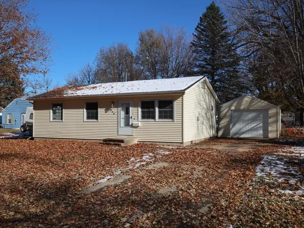 418 S 13th St, Estherville, IA 51334