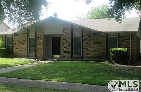 2nd image of 8518 Chesham Dr