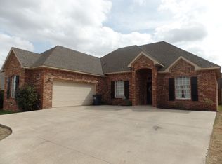 831 Cypress Dr, Ada, OK 74820