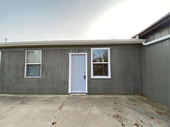 2nd image of 2903 Depot St