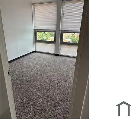 6253 S Michigan Ave — Photo 19