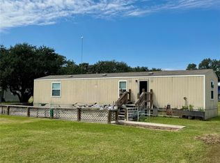 1535 Bayview Dr, Palacios, TX 77465