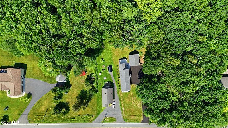 2nd image of 335 Maple Road
