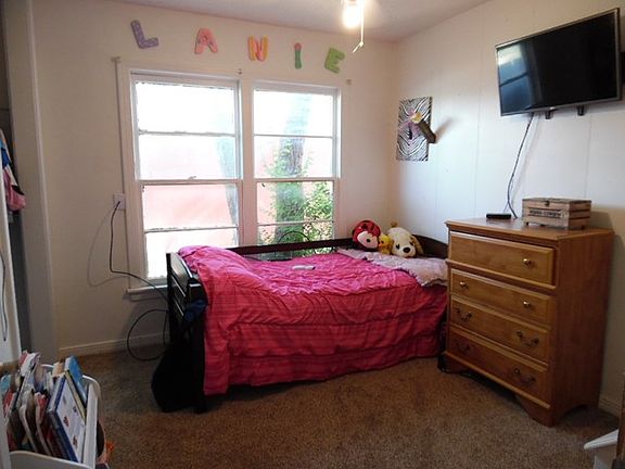 2nd image of 1701 Doran Dr