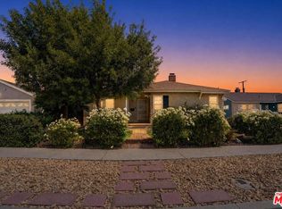 19803 Bassett St, Winnetka, CA 91306