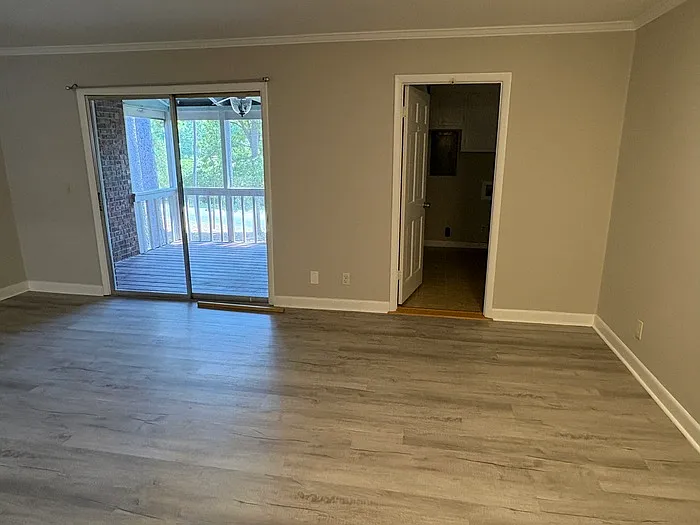 3 bed, 1.5 bath, 1450 sqft, $1,750 — Photo 3