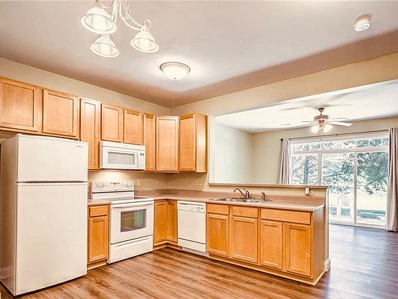 2nd image of 4059 Gentry Ln