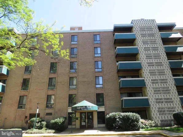 6143 Leesburg Pike APT 301, Falls Church, VA 22041