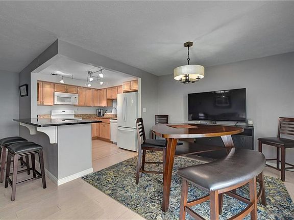 5th image of 10301 Lake Ave APT 821