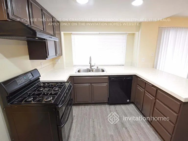 45613 Clubhouse Dr — Photo 6