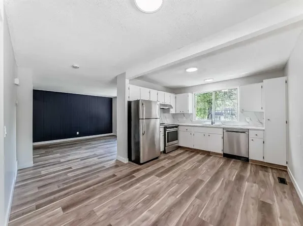 175 E Manora Pl NE #57, Calgary, AB T2A 5P7