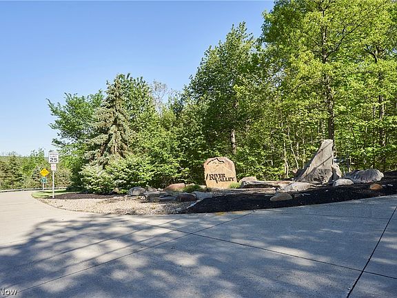 4th image of 1131 River Valley Trl