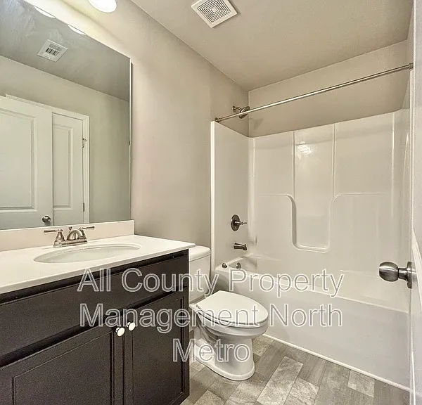 5064 Silver Fox Trl — Photo 10