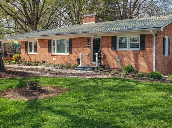 382 W Salisbury St, Denton, NC 27239