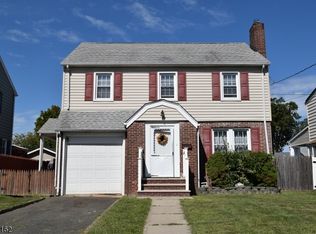 50 Edgewood Rd, Linden, NJ 07036