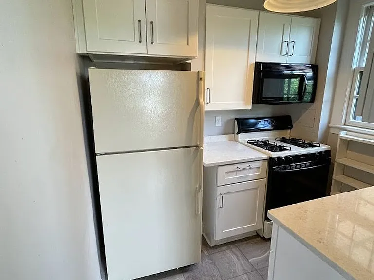 2032 Belmont Rd NW #505 — Photo 9