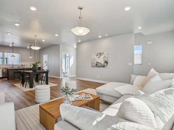 736 S 300 E #1A, Salt Lake City, UT 84111