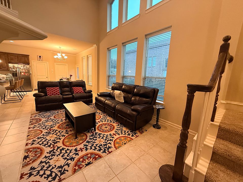 6687 Deleon St, Irving, TX 75039 | Zillow