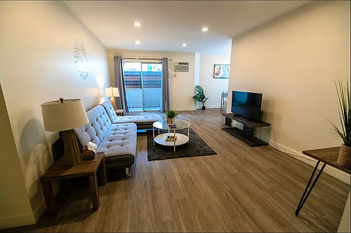 Floor plan 204