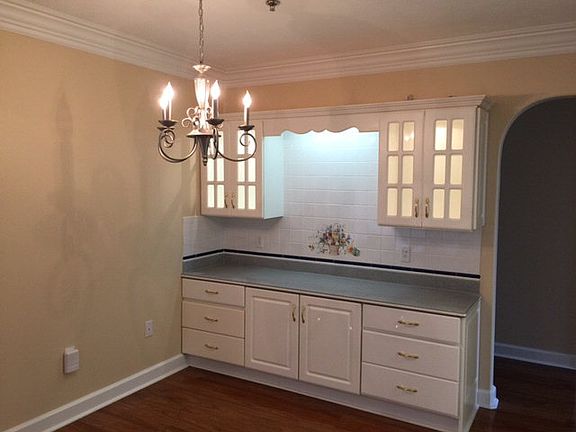 5th image of 300 Mason St Suite 215