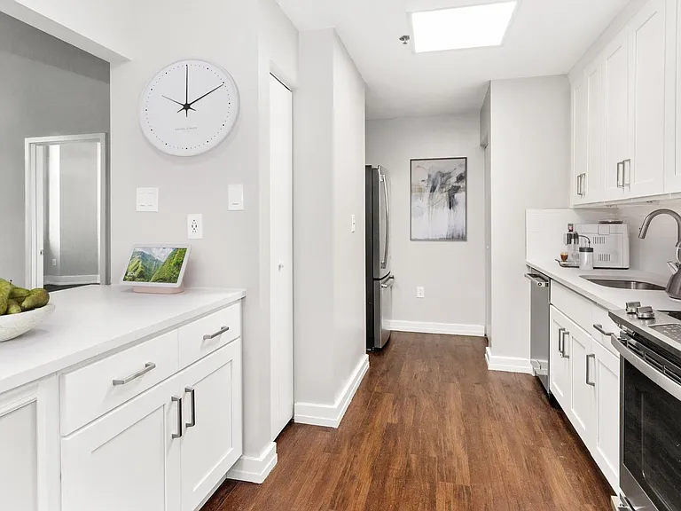 Renovated kitchens with premium finishes are available for upgrade. Ask the leasing team for more details.