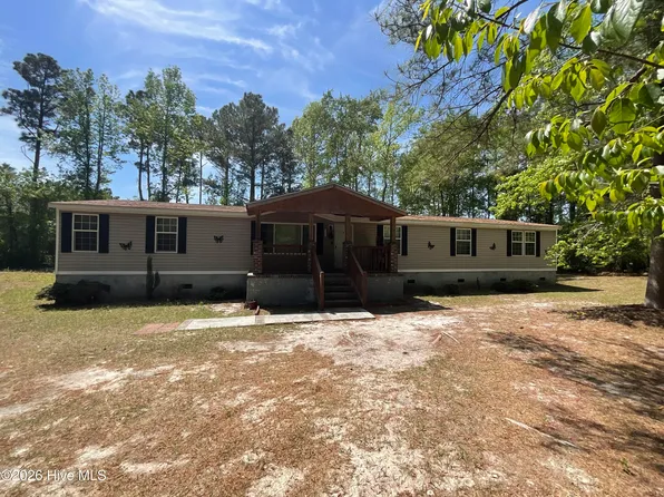 1220 Saint Johns Church Road, Hampstead, NC 28443