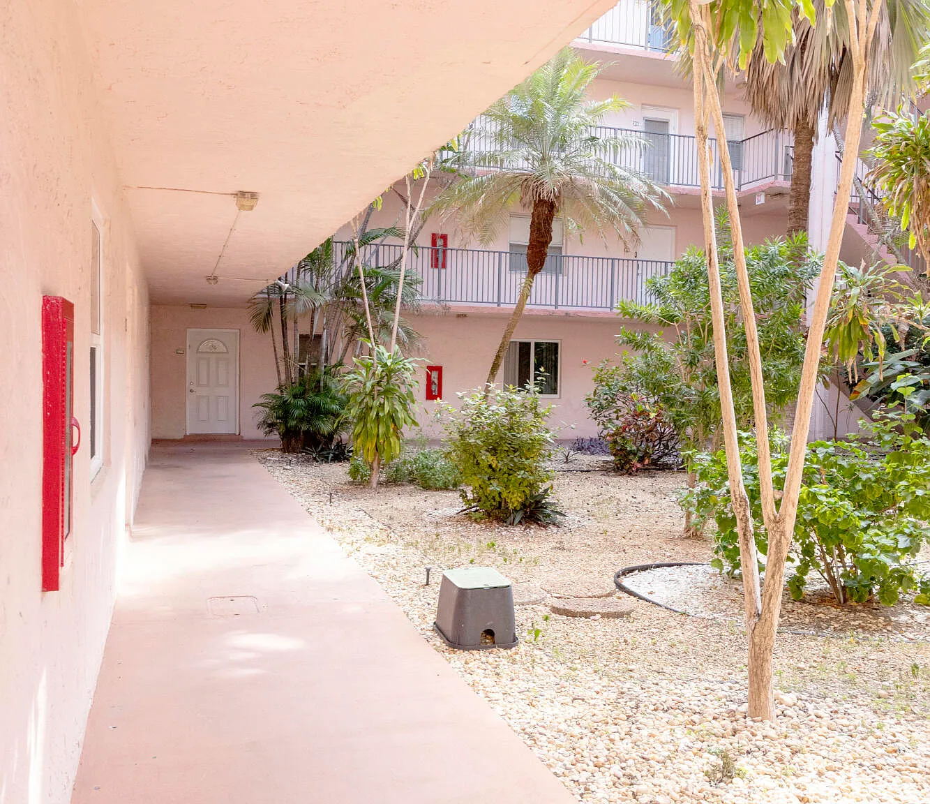 2 bed, 2.0 bath, 1010 sqft, $1,700 — Photo 3