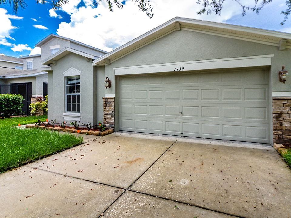1st image of 7739 Carriage Pointe Dr