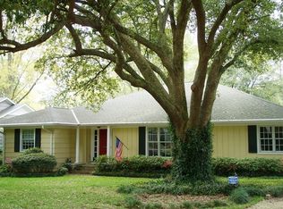 4217 Oakridge Dr, Jackson, MS 39216