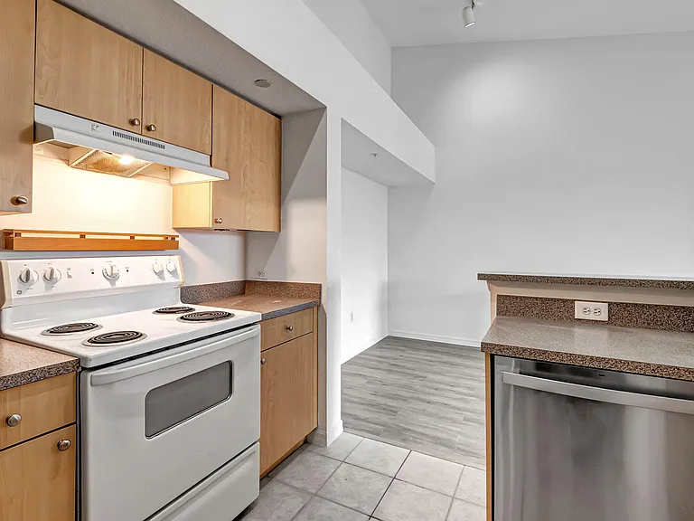 920 Villa Cir — Photo 15