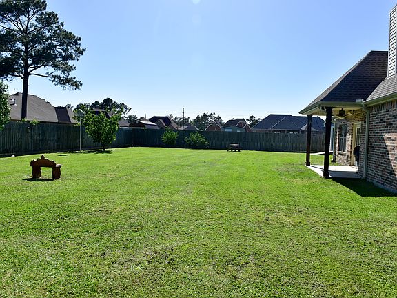 4th image of 745 Joshua Cir