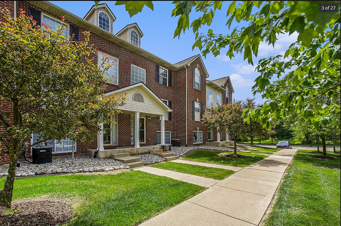 3 bed, 1525 sqft, $2,145 — Photo 3
