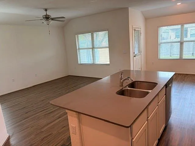 6917 Colorado Bluffs Rd — Photo 5