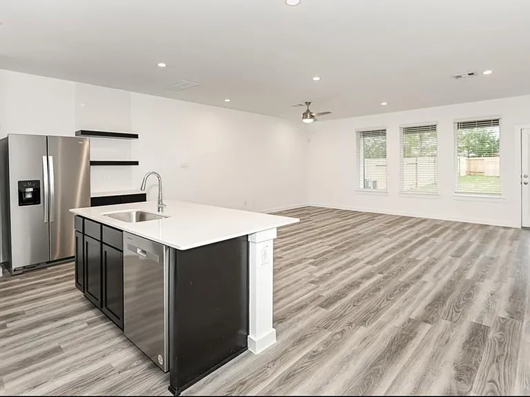 3021 Skyline Mesa Dr — Photo 1