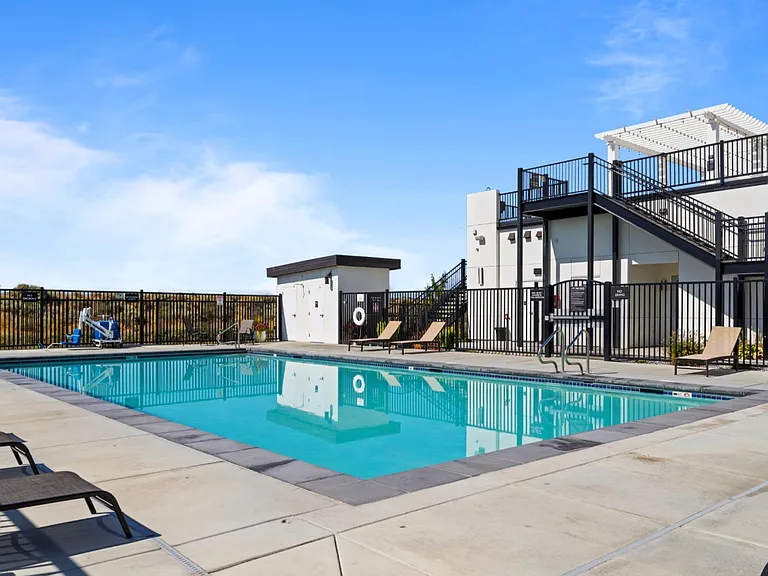 Columbia River Walk Apartments — Photo 35