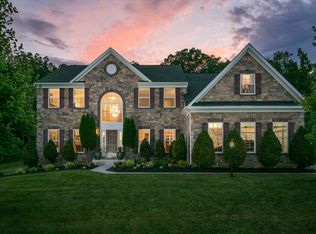 22587 Forest View Ct, Ashburn, VA 20148