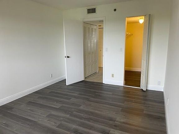 2nd image of 4640 Lucerne Lakes Blvd W APT 605